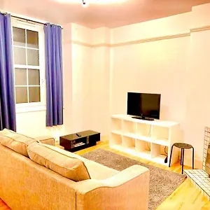 Tower Bridge! Immaculate One Bed Londres
