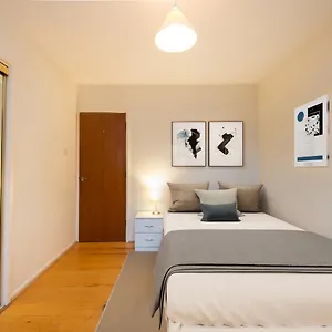 Amazing 2bed In Canary Wharf , London United Kingdom